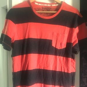 Guess Tshirt